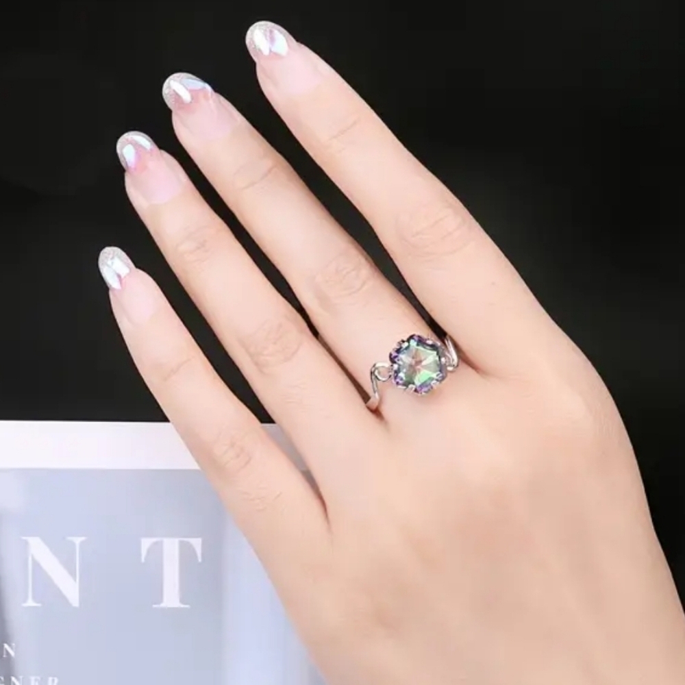 VQ Sterling Silver Ring - Picture 5 of 6